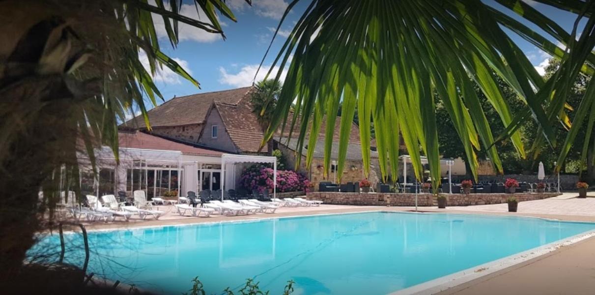 Hotel Restaurant - Le Vieux Pigeonnier Loubressac Exteriér fotografie